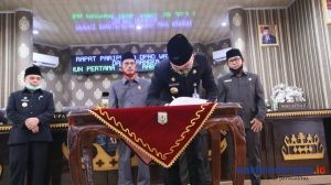 DPRD Dan Pemkab Way Kanan Sepakati Raperda Pertanggungjawaban APBD 2019