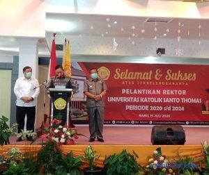Bupati Dairi Hadiri Pelantikan Rektor Unika Santo Thomas Medan
