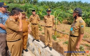 Bupati Agus Istiqlal Tiba-tiba Sidak Proyek Hotmix