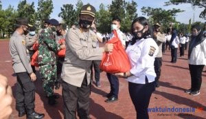 Pengabdian 29 Tahun Akpol 1991 Bagikan 1.000 Paket Sembako