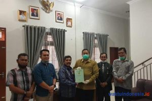BPN Kabupaten Dairi Serahkan Sertifikat Tanah Bakal Lokasi Pembangunan Dermaga
