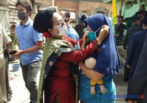 PKK Gebrak Masker di Tengah Gempuran Corona dan Abu Vulkanik Sinabung, Bupati Terkelin minta Janji Warga