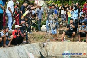 Antusiasme Masyarakat Desa Taman Sari, Hadiri Acara Mancing Bersama Ditemani Bakal Calon Bupati Pesawaran