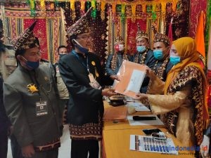 Diiring 600 Orang, Bapaslon Agus Istiqlal-Zulqoini Daftar ke KPU Terapkan Prokes, Berkas Diterima