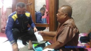 Dendi Ramadhona Kunjungi Saparudin, Warga Gedongtataan yang Derita Penyakit Komplikasi
