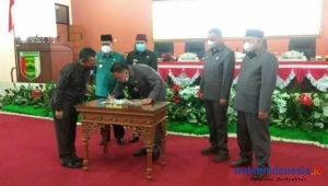 DPRD Pesawaran Setujui Perda APBD Perubahan 2020