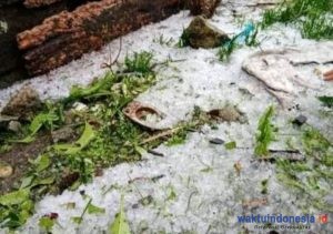 Hujan Es Guyur Desa Singgabur dan Lae Langge, Warga Cemas