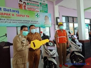 Bupati Saply Serahkan 13 Motor Operasional Puskesmas Keliling dan Jelaskan Belasan Miliar untuk Program Kesehatan