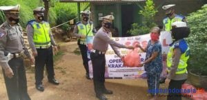 Satlantas Polres Way Kanan Gelar Ops Zebra Krakatau 2020 dan Bakti Sosial