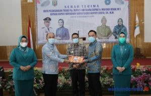 Terima NPT Pjs, Bupati:  Bupati Adipati Sampaikan Maaf Tidak Sempat Bersilaturahmi Karena Taati Aturan