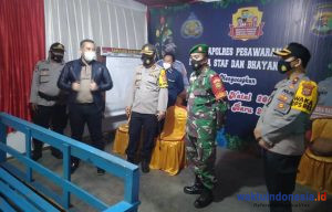 Ratusan Personel Amankan Malam Natal