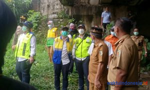 Tinjau Longsor, Dinas PUPR Kordinasi Dengan BBPJN Lampung Bangun Talud