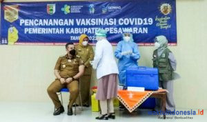 Bupati Dendi Orang Pertama Disuntik Vaksin Sinovac
