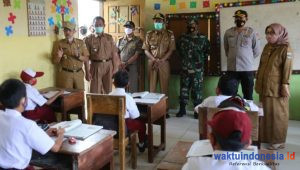 Sekkab Lingga Pantau Disiplin Prokes KBM Tatap Muka