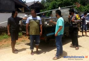 Curi Sawit, Warga Desa Mekar Jaya Digelandang Polisi