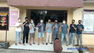 Asyik Nyabu Bersama Pelaku Curat, Warga Gunungsugih Diamankan Polisi