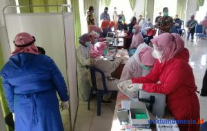 Meski Belum Ada Keputusan Berangkat, 144 Calhaj Tetap Jalani Vasksinasi