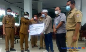 TKK Peserta BPJS Ketenagakerjaan Mesuji Meninggal, Bupati Saply Serahkan Santunan Rp42 Juta