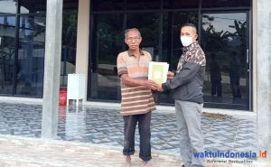Jelang Bulan Ramadhan, Peduli Anak-anak dan Takmir, Ifan Sambangi Masjid