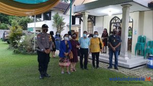 Minggu Paskah, Polsek Gedongtataan Lakukan Pengamanan Gereja