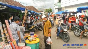 Hari Pertama Ramadan, Pedagang Takjil Banjir Pembeli