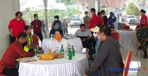 Usai Ziarah di Pulau Pisang Puan Bertolak ke Jakarta, Bupati Sampaikan Proposal Pembangunan Sarpras