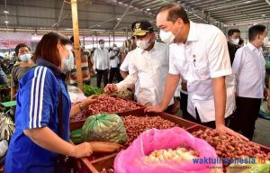 Menteri M Lutfi Tinjau Harga Sembako di Sumut, Ini Daftar Harga Terpantau