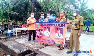 Pemkab Pesawaran Salurkan Bantuan Dan Segera Bedah Rumah Mbah Supinah