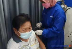 Puskesmas Gedongtataan Gandeng Klinik Ridho Sukseskan 1 Juta Vaksin Sehari
