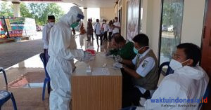 Diskes Pesawaran Swab 70 Peserta – Tamu Musda MPAL, Ini Hasilnya