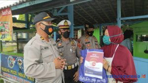 Polres Pesawaran Gelar KRYD Penegakan Prokes Di Pasar Bernung