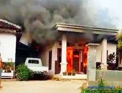 Rumah di Kutoarjo Pesawaran Kebakaran