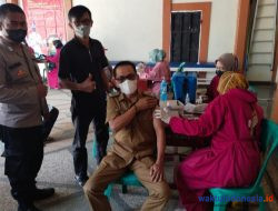 Aleg Lambar Heri Gunawan Fasilitasi Vaksinasi Polres Lambar di Kediamannya