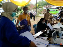 Yellow Klinik Golkar Pesawaran Bersama Dinkes Gelar Vaksinasi Dosis ke-2