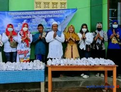 Ruitinitas Jumat Barokah, Srikandi Dermawan Bagikan 520 Nasi Bungkus