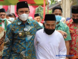 Safari Keagamaan Bupati Parosil, dari Bagikan Insentif hingga Edukasi Warga Soal Prokes