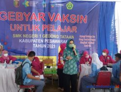Bunda Nanda Tinjau Vaksinasi Pelajar di SMKN1 Gedongtataan, Ini Katanya