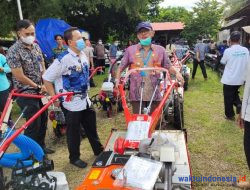 Diserahkan Bupati Agus, 28 Poktan di Pesibar Dapat Bantuan Alsintan