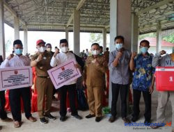 Bupati Parosil Serahkan Bantuan 3 OPD di Rumah Dinas, Ini Pesannya