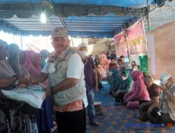 Walikota Subulussalam Serahkan Bantuan untuk Korban Kebakaran di Sultan Daulat