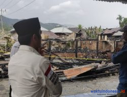 Aleg PKS Nopiyadi Bantu 4 Keluarga Korban Kebakaran di Buaynyerupa