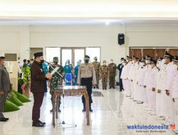 Ini Pesan Dendi Saat Melantik 37 Kades Terpilih Di Pesawaran