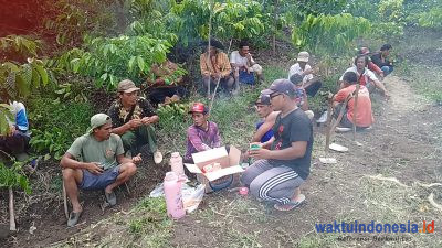 Pererat Silaturahmi, Ini yang Dilakukan Para Ustadz dan Santri Ponpes Miftahul Khoer II, Bersama Warga