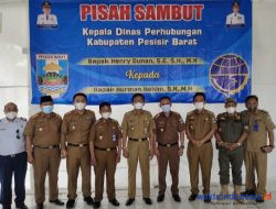 Kadishub Pesisir Barat Berganti Setelah 5 Tahun, Pasangan Kada Hadiri Pisah Sambut