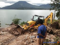 Kalak BPBD Lambar Pastikan Akses ke Sukabanjar  Lumbokseminung Normal