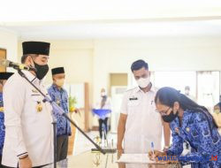 Bupati Dendi Ambil Sumpah Janji Ratusan PNS Hasil Seleksi 2020