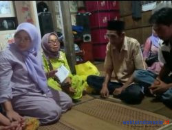 Srikandi Dermawan Berikan Bantuan Warga Tajur Korban Kebakaran