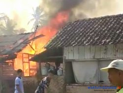 Rumah Warga Di Marga Punduh Ludes Terbakar Rata Dengan Tanah