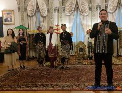 Bupati Dendi Penuhi Undangan Kedubes RI Di Amerika, Pamerkan Sulam Jelujur