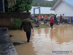 Antisipasi Banjir Susulan, Pemkab Pesawaran Dirikan Posko Di Padang Cermin